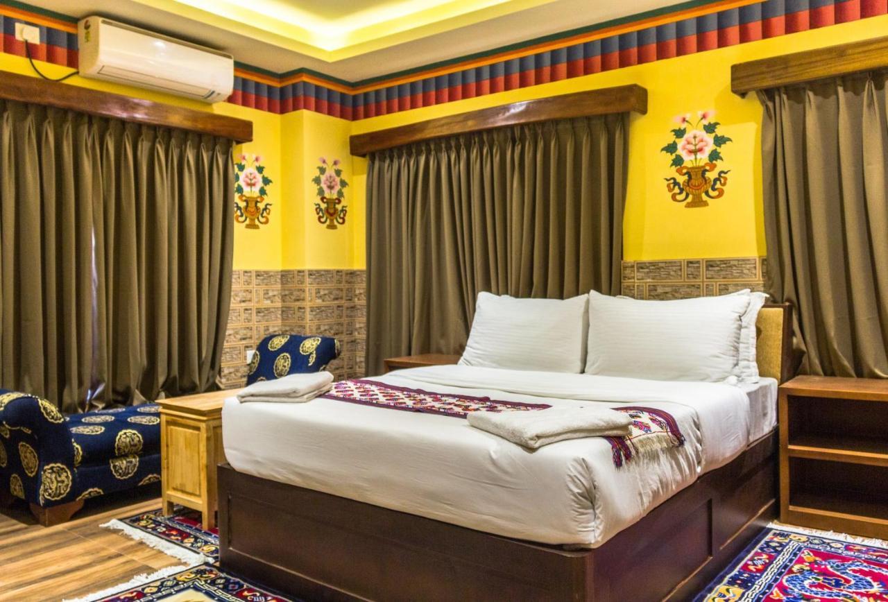 White Dragon Hotel Punakha Esterno foto